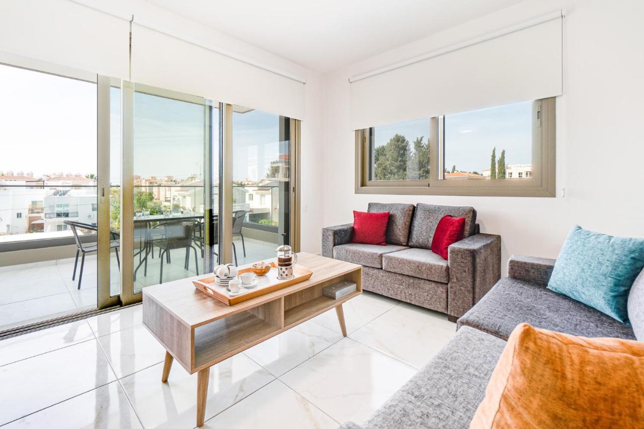 Adolina Apartments By Ezoria Villas Pafos Zewnętrze zdjęcie