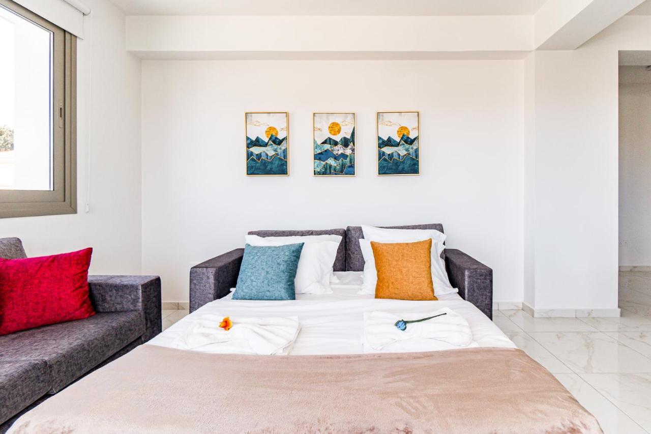 Adolina Apartments By Ezoria Villas Pafos Zewnętrze zdjęcie