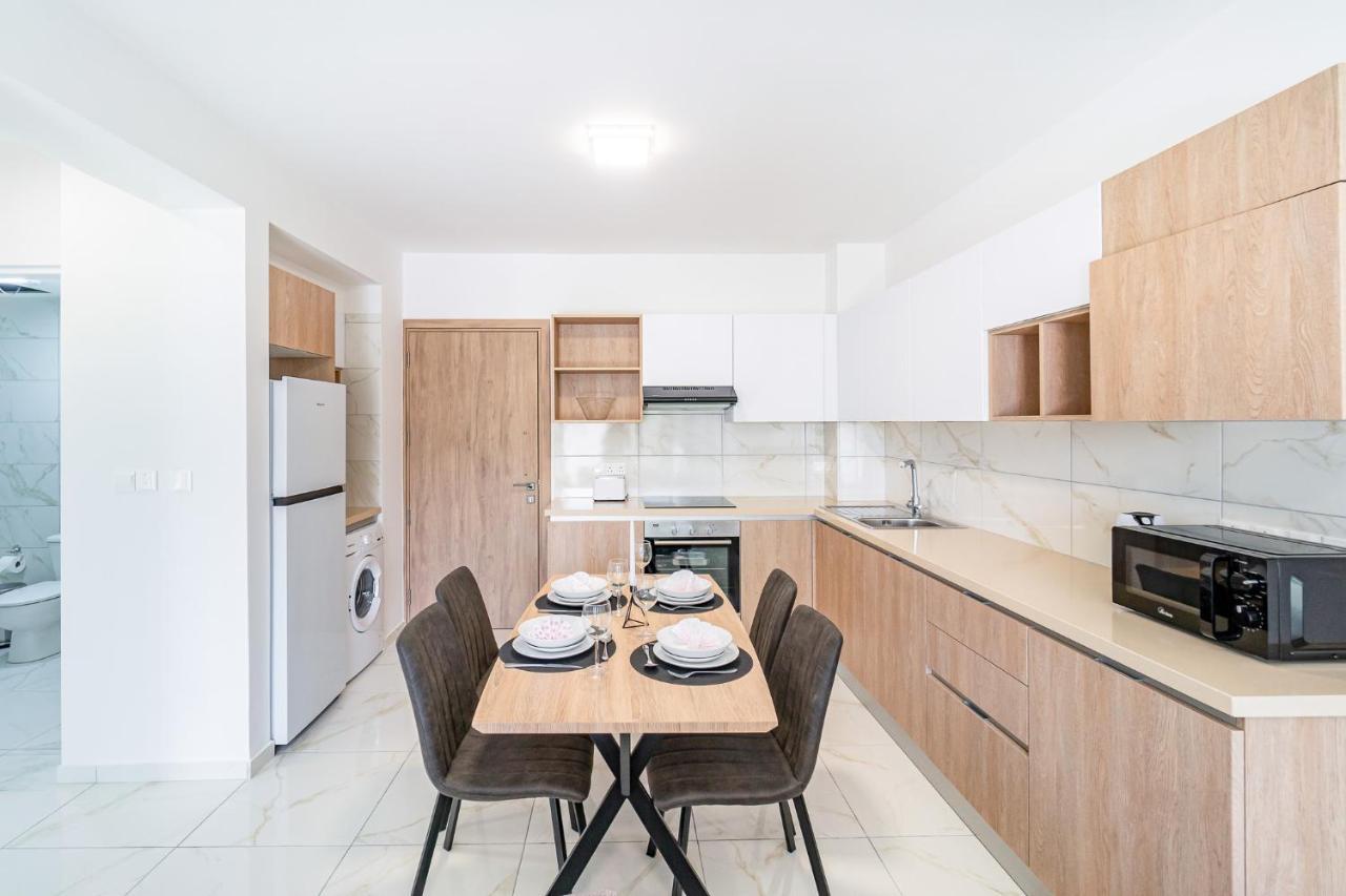 Adolina Apartments By Ezoria Villas Pafos Zewnętrze zdjęcie