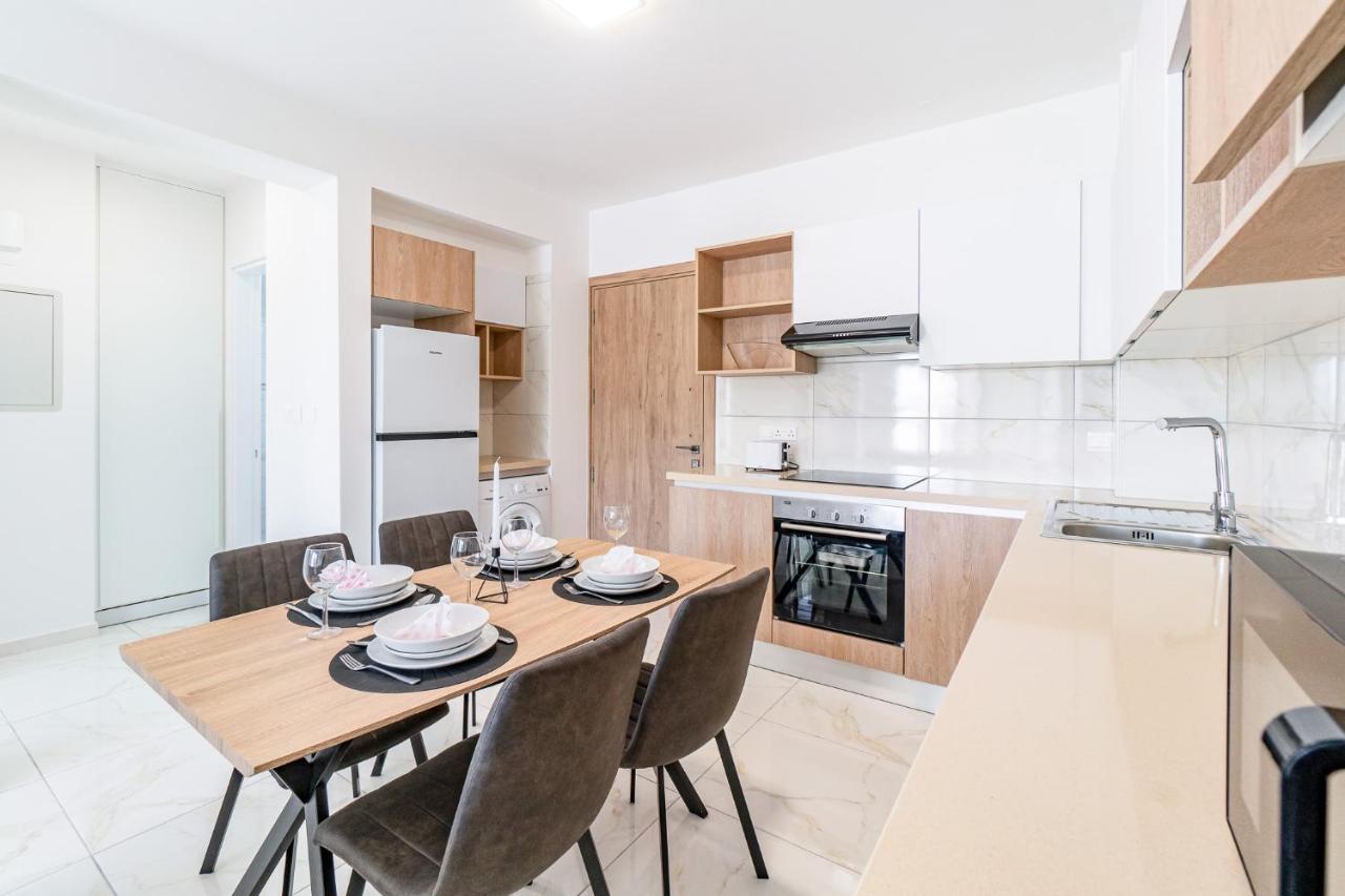 Adolina Apartments By Ezoria Villas Pafos Zewnętrze zdjęcie
