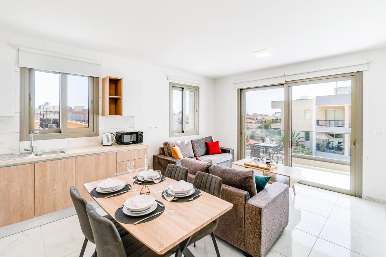 Adolina Apartments By Ezoria Villas Pafos Zewnętrze zdjęcie
