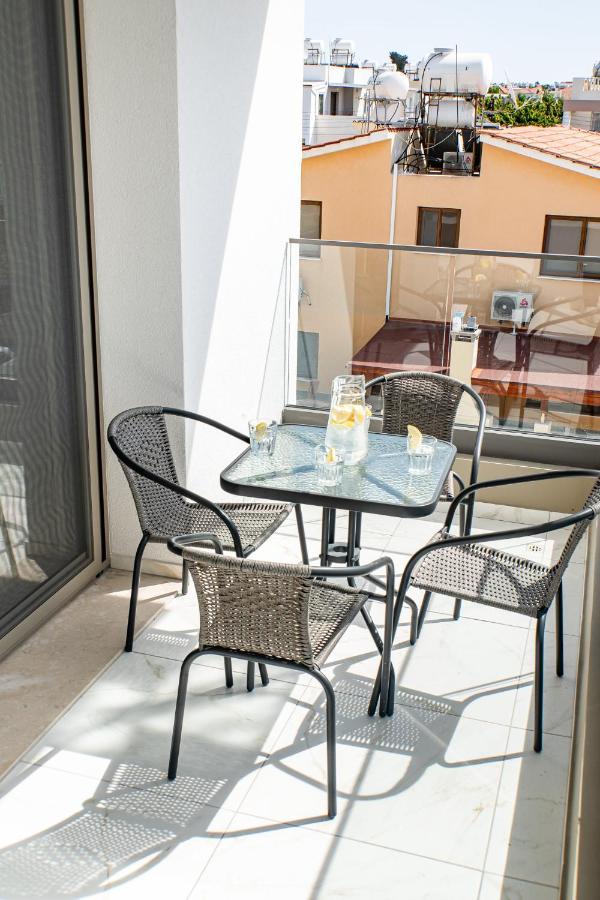Adolina Apartments By Ezoria Villas Pafos Zewnętrze zdjęcie